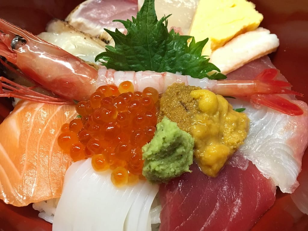 Seafood rice bowl at Omicho Market in Kanazawa