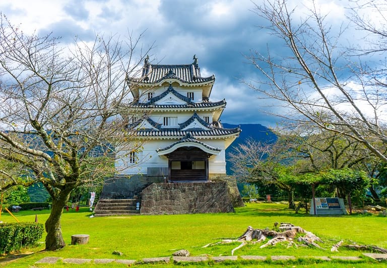 Uwajima Castle Guide